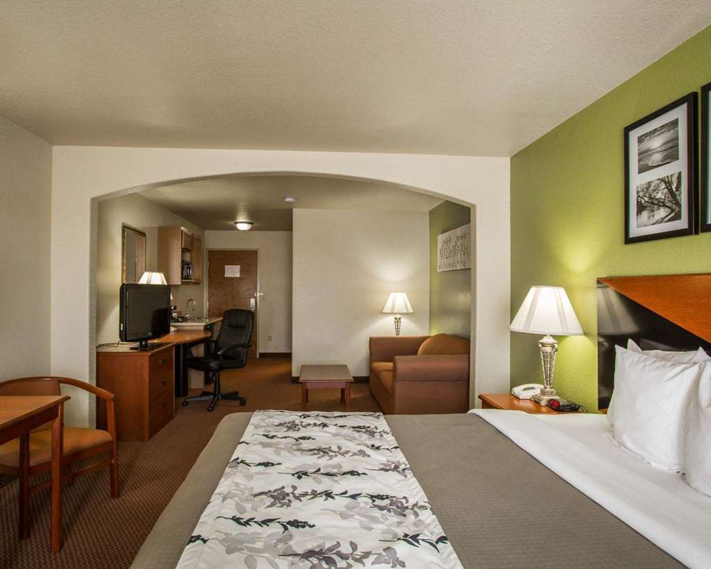 Sleep Inn & Suites Hewitt - South Waco Room photo